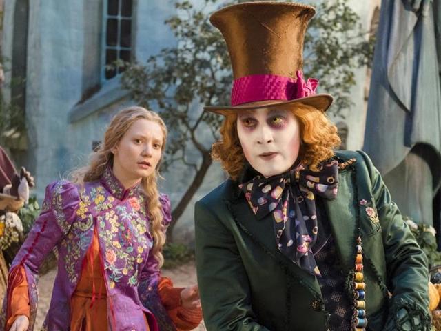 Alice Through the Looking Glass (English) 720p
